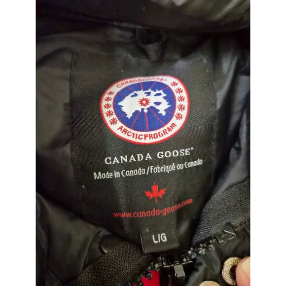 Canada goose red vest mens size L - Picture 4 of 4